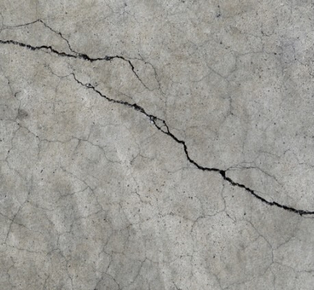 Major cracks